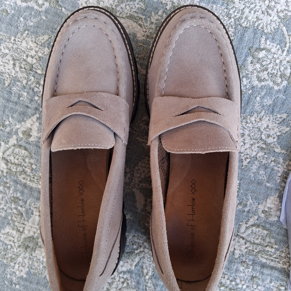 House of Harlow 1960 light taupe suede penny loafers chunky heel 9 Ckassic Chic - Picture 8 of 13